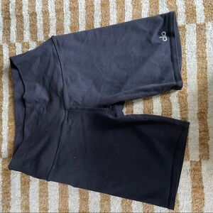 Alo biker shorts